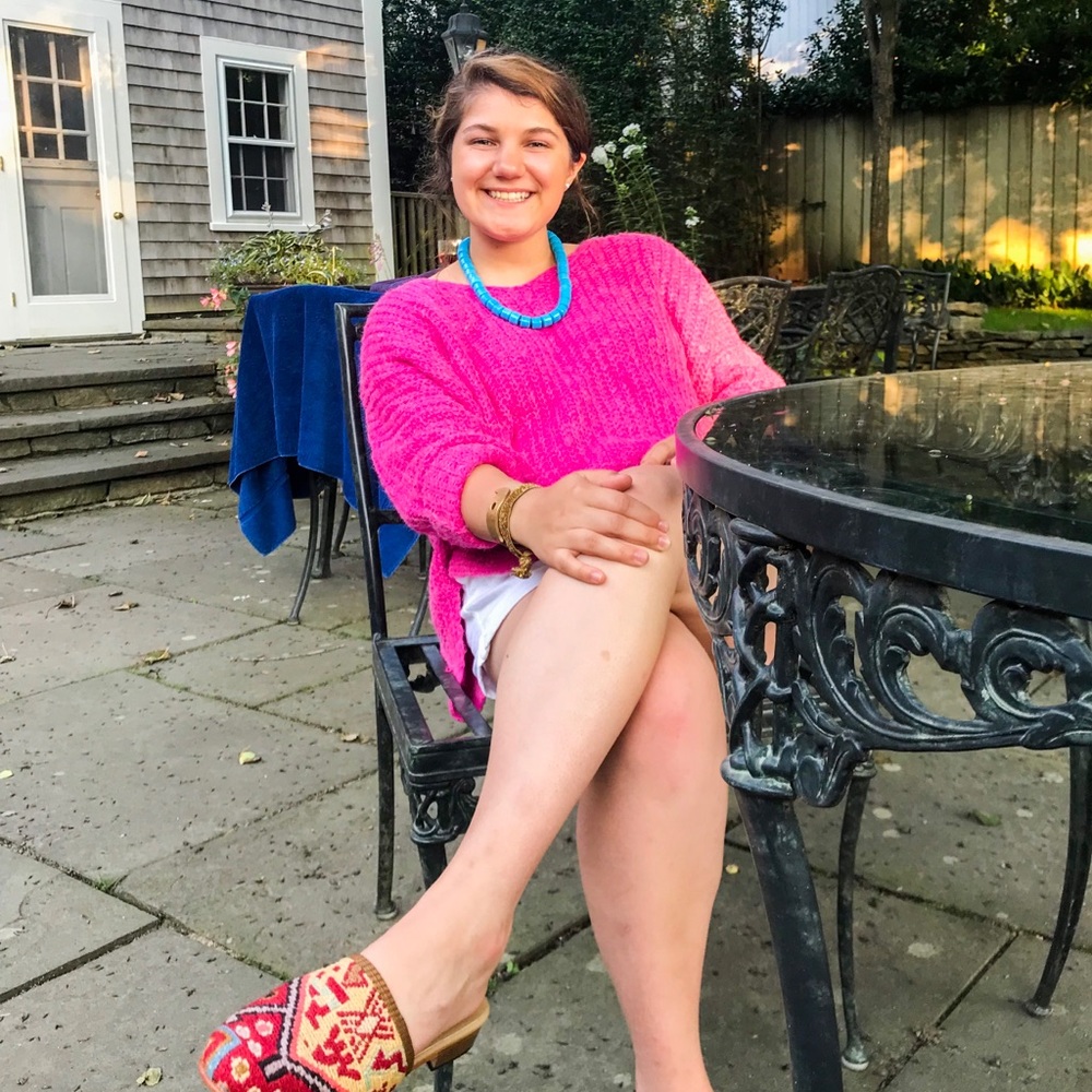 Meet your Posher, Isabella
